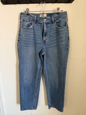 Abercrombie Ultra High Rise Ankle Straight-Leg Jeans